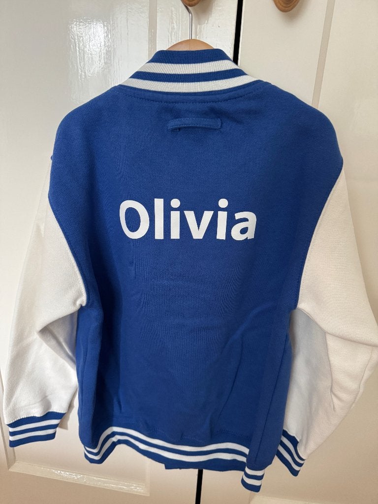 baseball jack, bomber jasje opdruk Olivia, Nieuw mt 134-146, Ophalen of Verzenden, Nieuw, Meisje, Jas