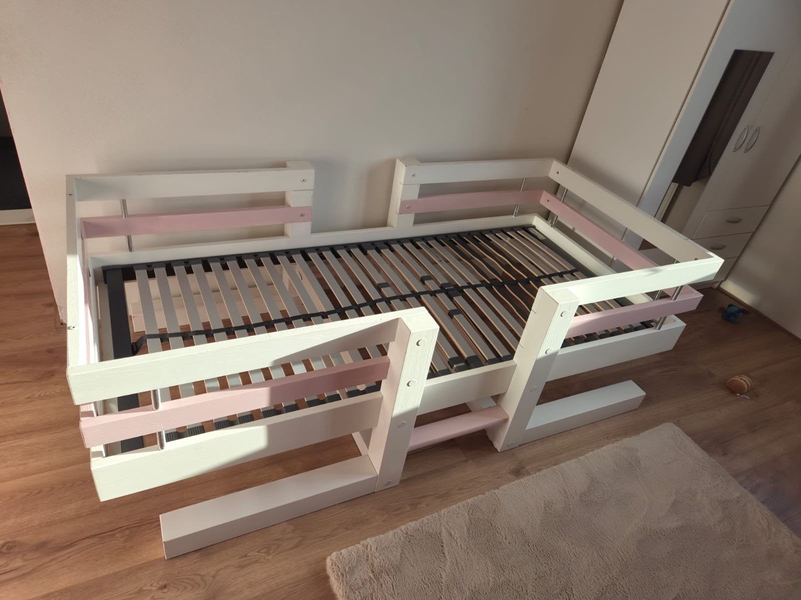 1 persoons kinderbed inclusief lattenbodem, Ophalen, 85 tot 100 cm, Zo goed als nieuw, Lattenbodem