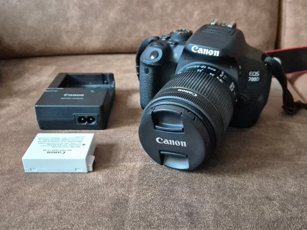 Canon EOS 700D met lens - Ideale camera voor beginners!, Audio, Tv en Foto, Fotocamera's Digitaal, Spiegelreflex, 18 megapixels