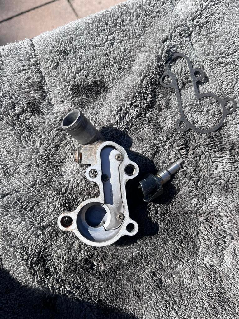 Koelvloeistof pomp Suzuki rm85, Motoren, Ophalen of Verzenden, Nieuw