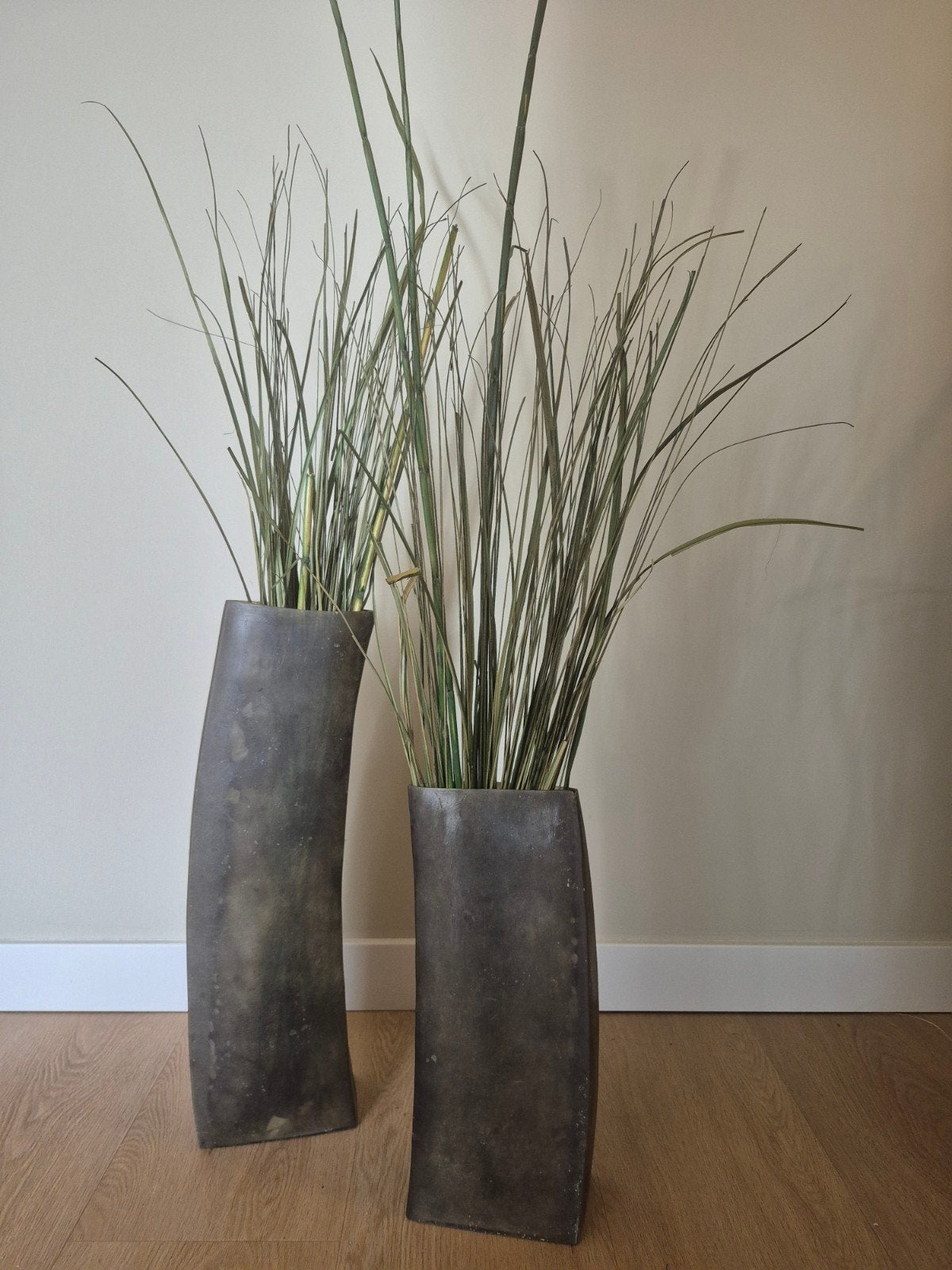 Set van 2 Vazen met Kunstplanten, Ophalen, Overige materialen, Gebruikt, Inclusief decoratie