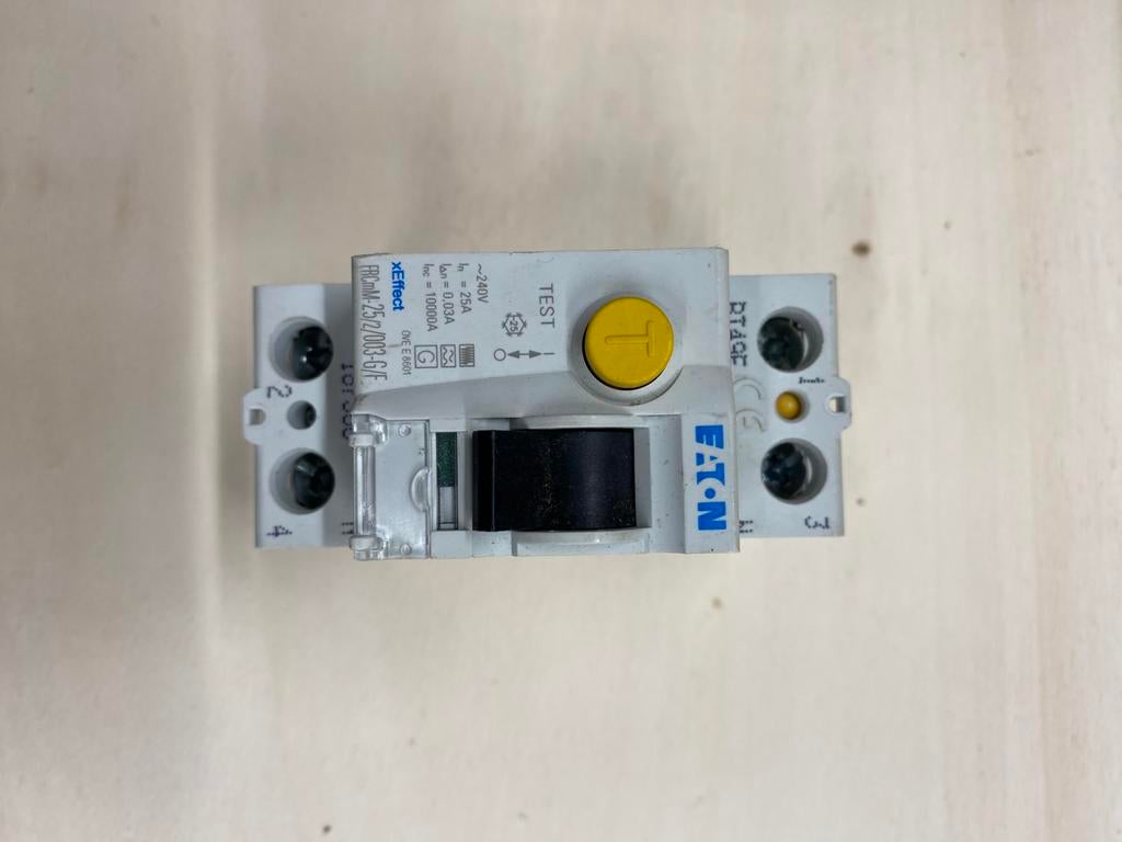 Eaton aardlekschakelaar 25a 2 polig, Ophalen of Verzenden, Gebruikt