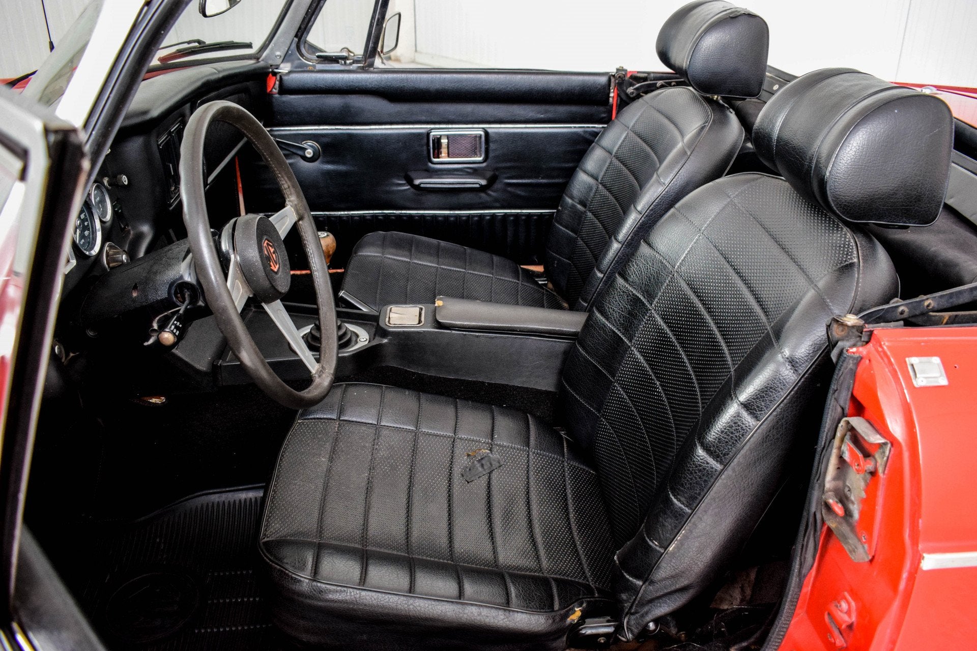 MG B MGB Roadster 1.8 (bj 1974), foto 5