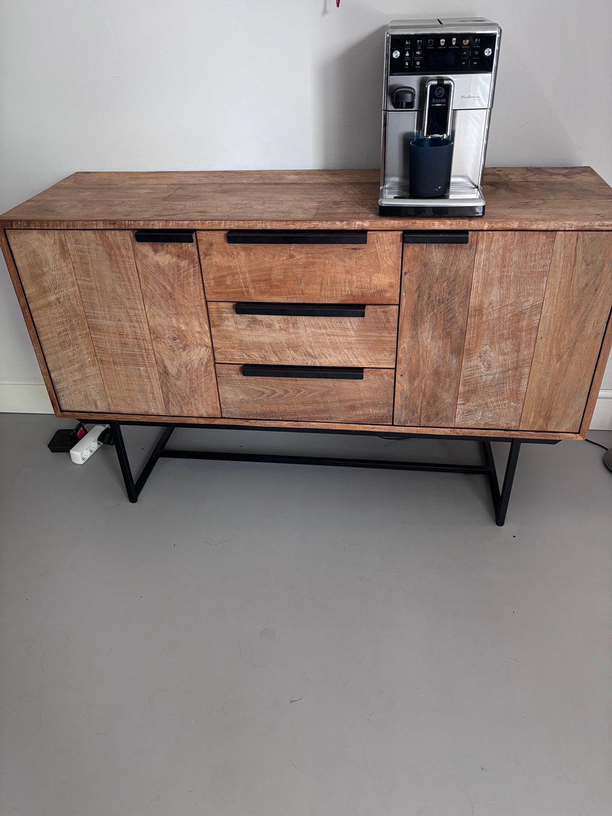 Dressoir, Ophalen, Zo goed als nieuw, 25 tot 50 cm, Met deur(en)