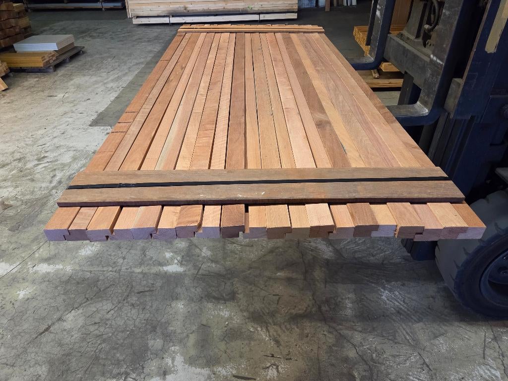 20 Meranti balken geprofileerd - nr: HB41, Ophalen, Nieuw, Hardhout, 180 tot 250 cm