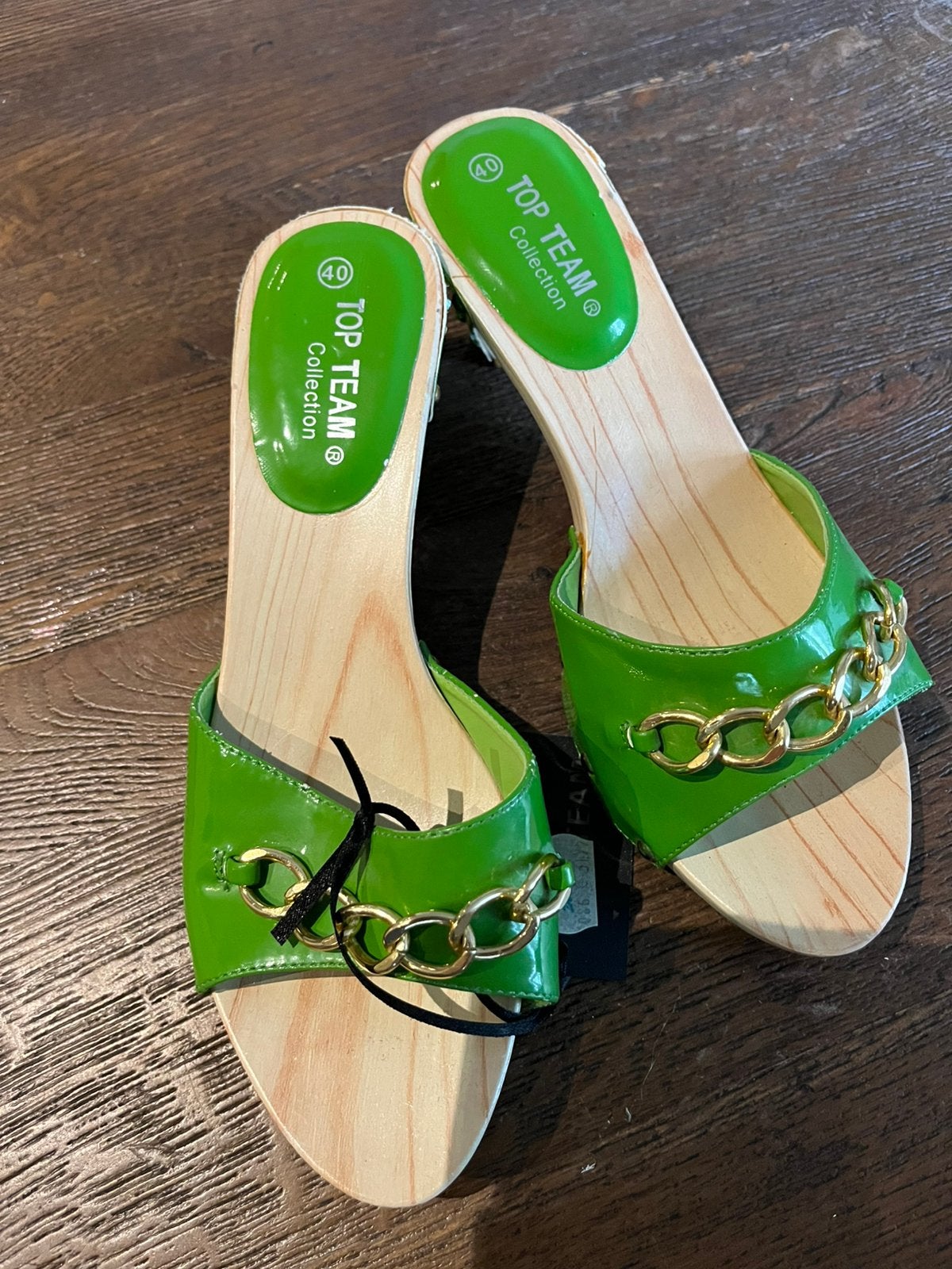 Slippers blikvangers, Ophalen of Verzenden, Zo goed als nieuw