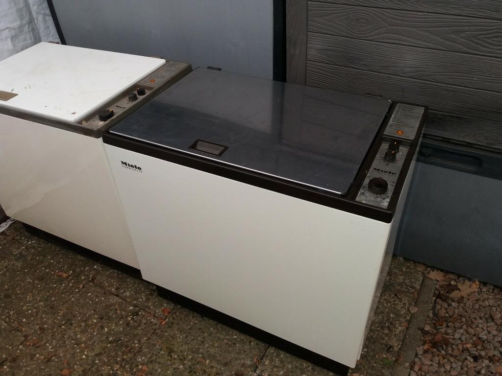 Miele  bovenlader  /  met aparte centrifuge  in 1 machine, Ophalen of Verzenden, Gebruikt, 1200 tot 1600 toeren, 85 tot 90 cm