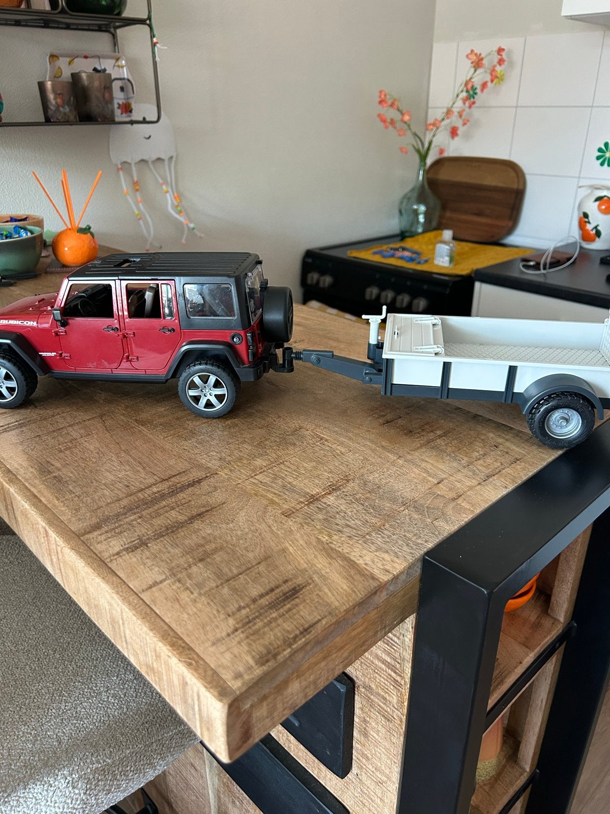 Jeep Wrangler Rubicon met aanhanger (Bruder), Ophalen, Zo goed als nieuw