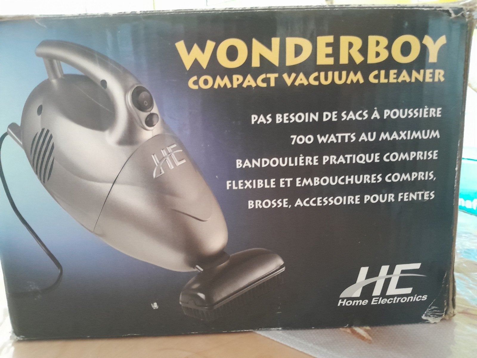 Wonderboy Compact Stofzuiger - 700W, Zonder Zak, Witgoed en Apparatuur, Kruimeldief, Ophalen of Verzenden, Zo goed als nieuw, Minder dan 1200 watt