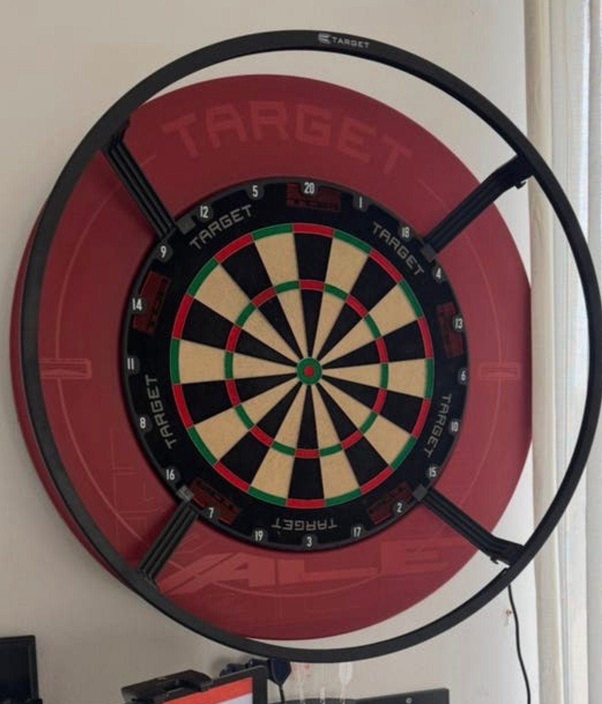 Corona lightring voor dartbord - Gebruikt, klaar voor de vol, Ophalen of Verzenden, Gebruikt, Overige typen
