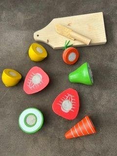 Houten speelgoed snijfruit, Ophalen, Zo goed als nieuw
