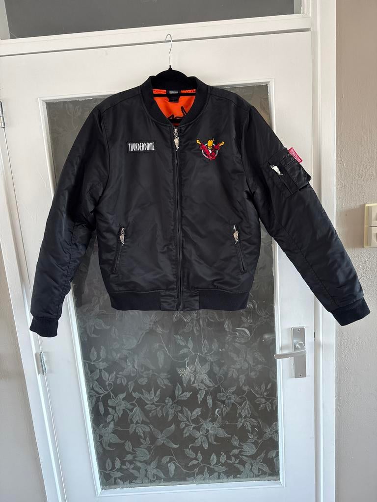 Thunderdome Bomberjacket Maat L, Ophalen of Verzenden, Zo goed als nieuw, Maat 52/54 (L), Zwart