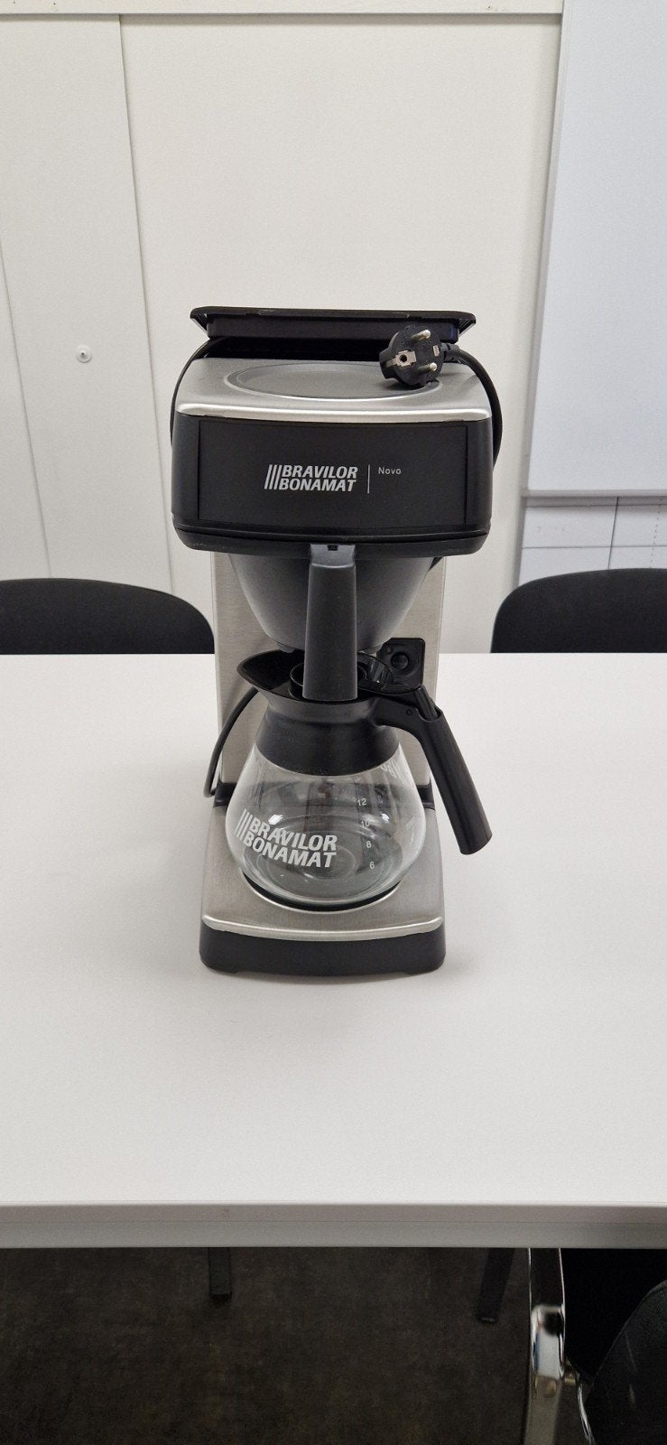 Bravilor Bonamat Novo Koffiezetapparaat, Ophalen, Gebruikt