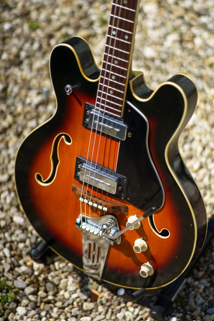 Hofner 4572 II Electrische hollow body gitaar, Muziek en Instrumenten, Snaarinstrumenten | Gitaren | Elektrisch, Ophalen, Gebruikt