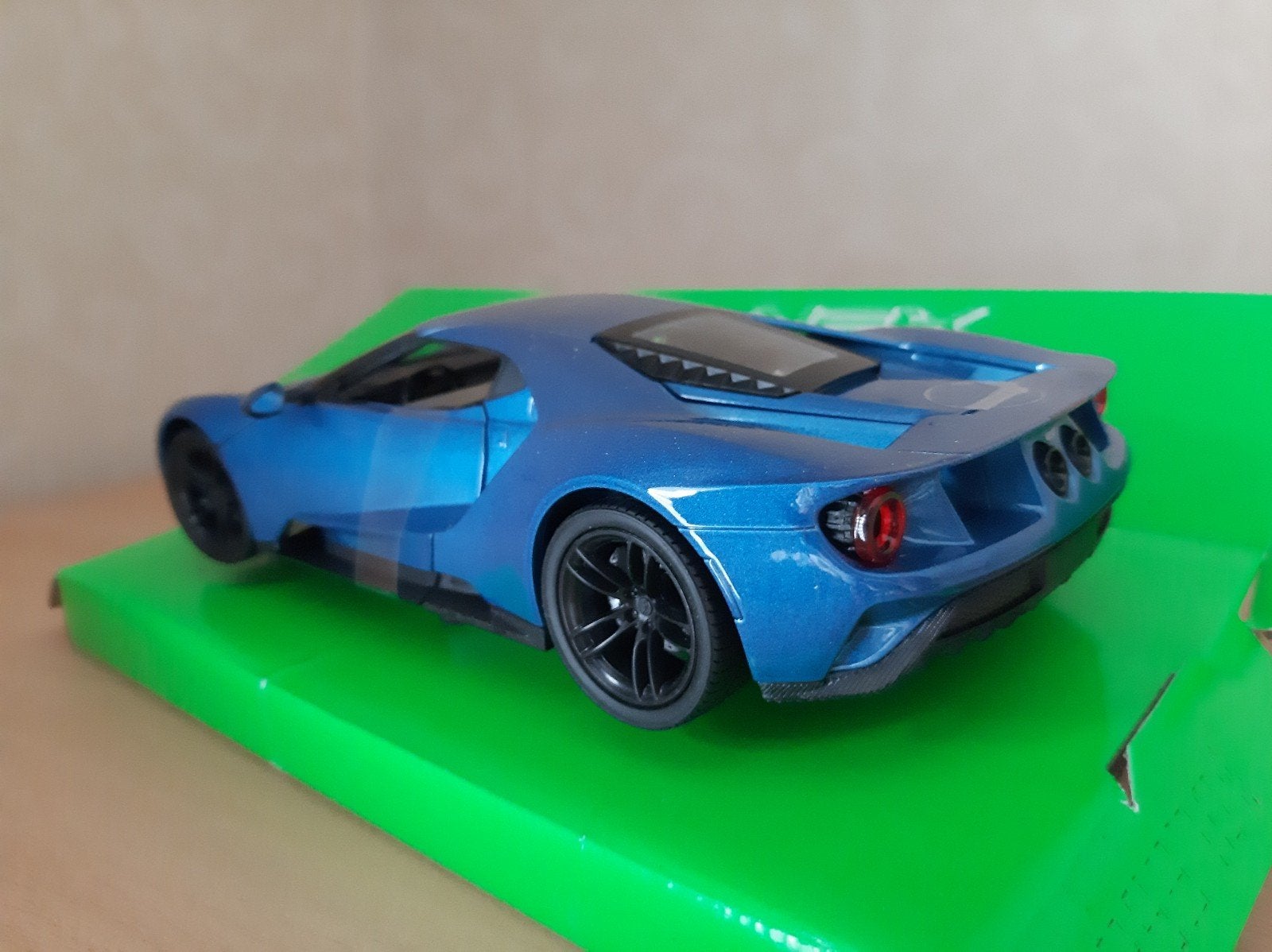 Ford GT blauw-metallic 2017 van Welly 1:24, Auto, Nieuw, Ophalen of Verzenden, Welly