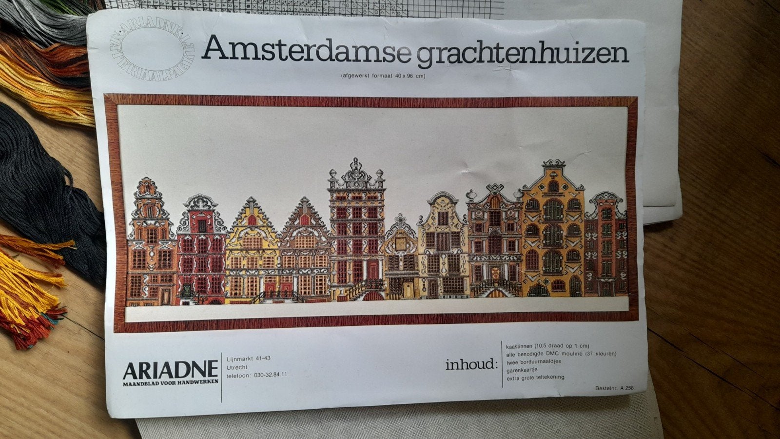 nieuw: borduurpakket Ariadne Amsterdamse grachtenhuizen, Ophalen of Verzenden, Nieuw, Handborduren, Borduurpakket