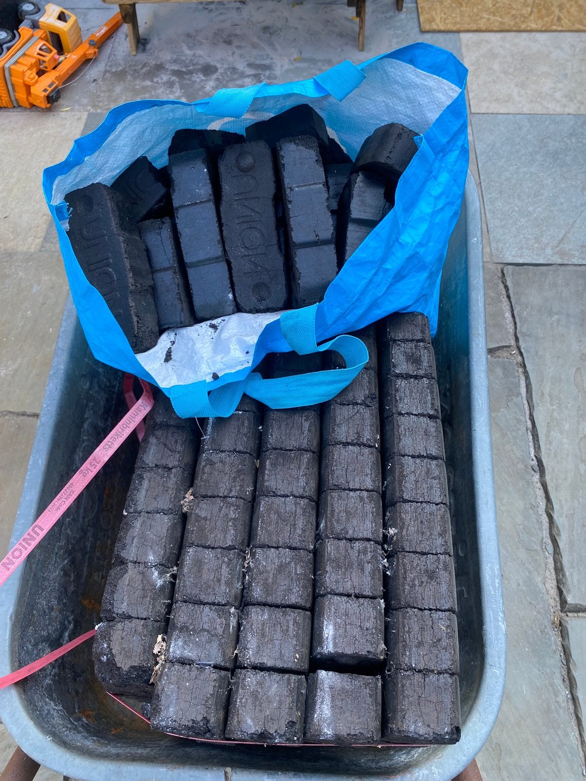 Bruinkoolbriketten 75 kg open haard kool warm stoken, Tuin en Terras, Haardhout, Minder dan 3 m³, Ophalen