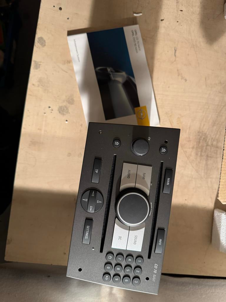 Nieuw origineel Opel autoradio in doos, Ophalen, Nieuw