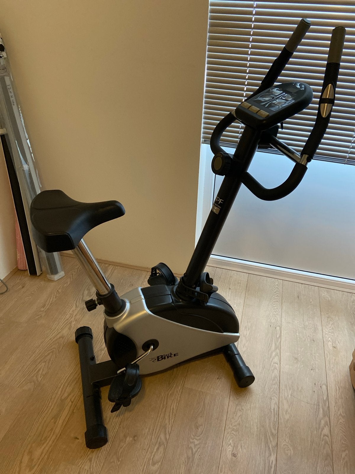Hometrainer MPF Black Bike, Ophalen, Zo goed als nieuw, Metaal, Benen