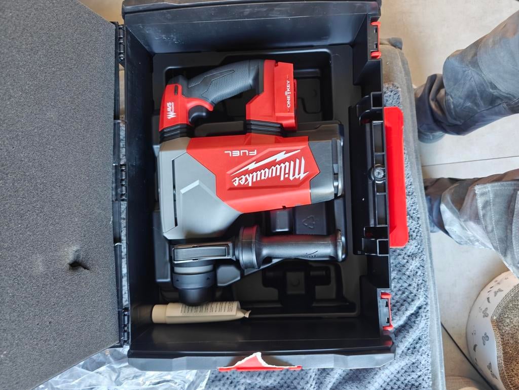 Nieuwe Milwaukee combihamer sds plus, Doe-het-zelf en Verbouw, Gereedschap | Boormachines, Ophalen of Verzenden, Nieuw, Boor- en/of Breekhamer