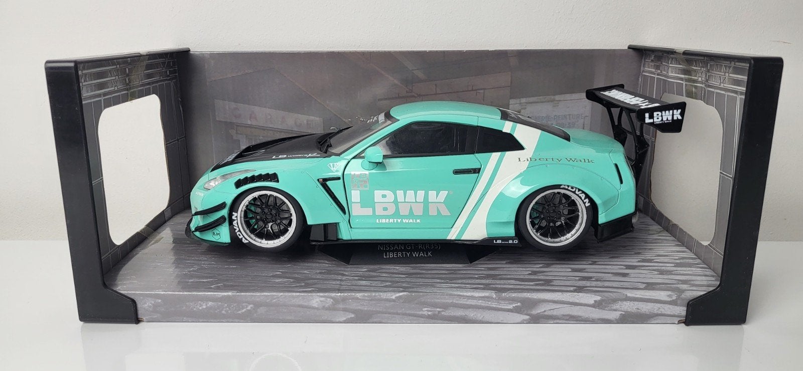 1/18 Solido Nissan GTR LBWK, Ophalen of Verzenden, Zo goed als nieuw, Auto, Solido