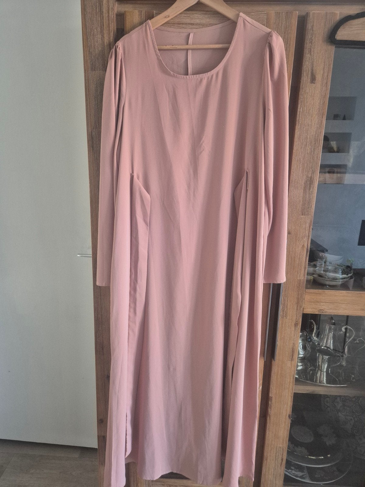 Roze maxi jurk met lange mouwen, Ophalen, Maat 42/44 (L), Roze, Onder de knie