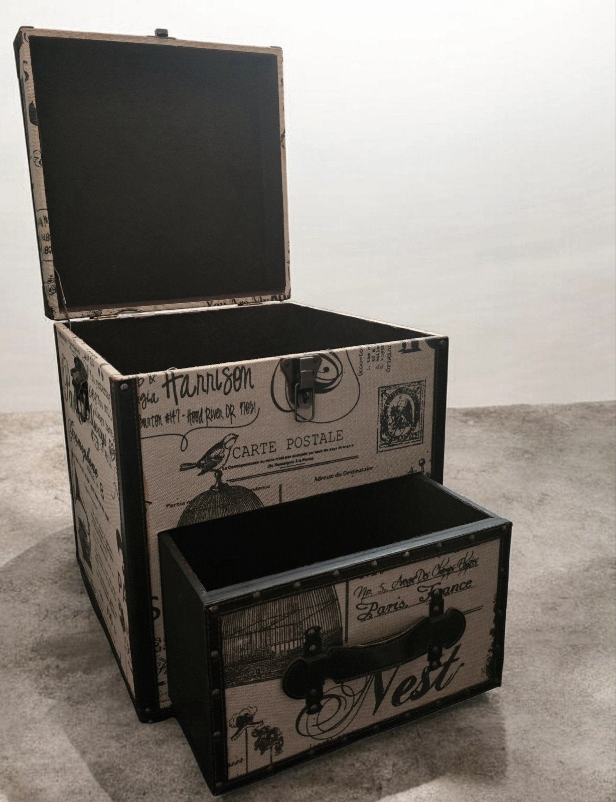 Vintage travel trunk kast
Met la en klep
Van 289€
Voor 50€, Ophalen of Verzenden