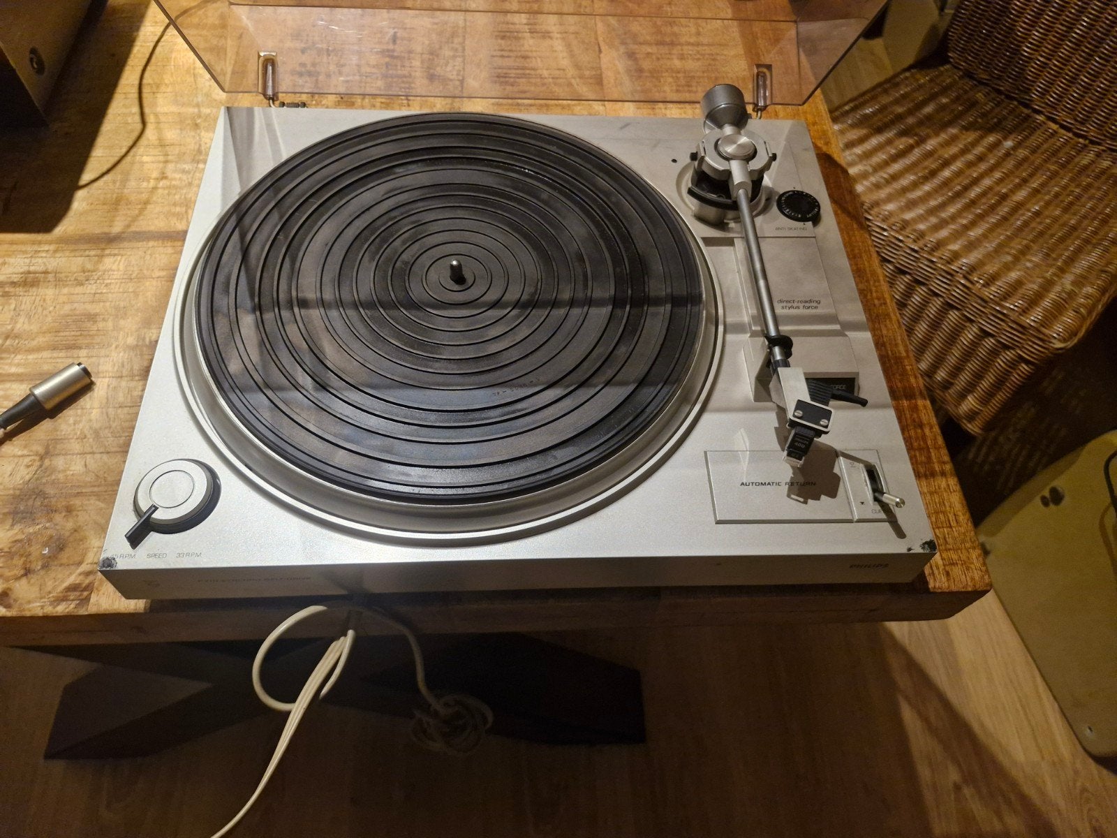 Philips F711 Direct Drive Platenspeler, Philips, Automatisch, Ophalen of Verzenden, Zo goed als nieuw