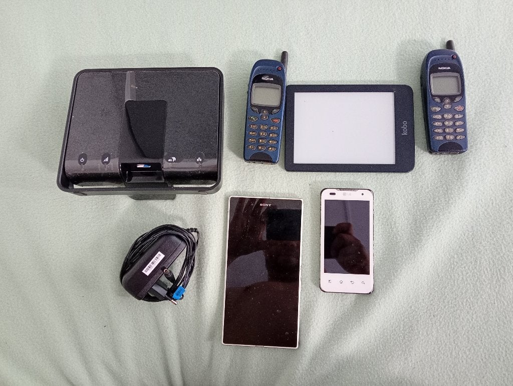 Set elektronica, Gebruikt, Overige modellen, Ophalen of Verzenden, Zonder simlock