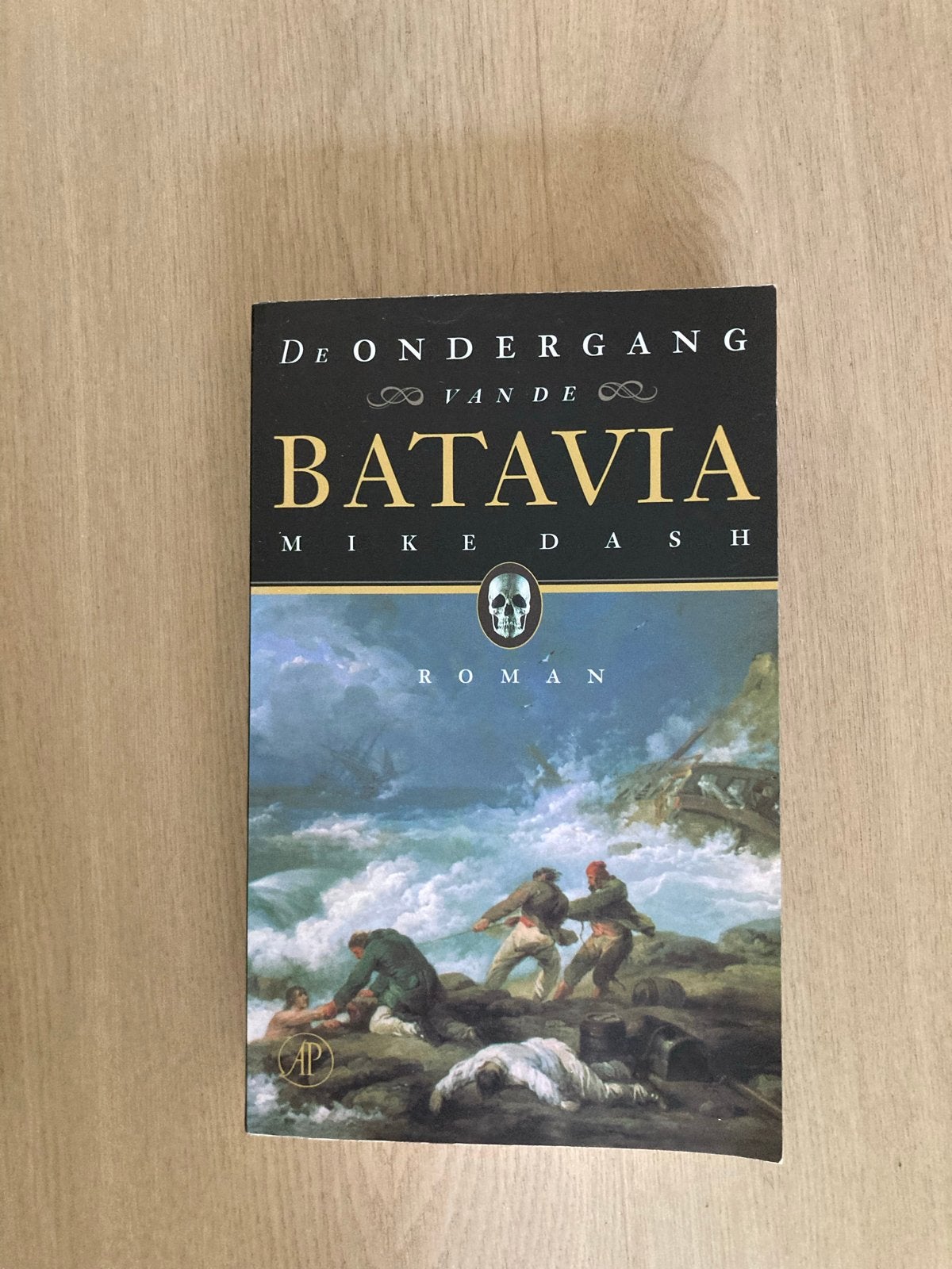 De Ondergang van de Batavia - Mike Dash (Roman), Boeken, Romans, Gelezen, Nederland, Ophalen of Verzenden