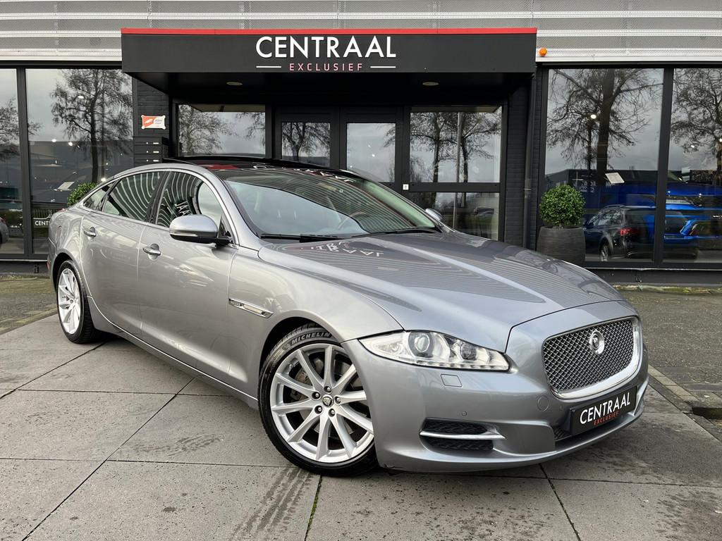 Jaguar XJ 3.0 V6 SC Premium Luxury LWB 340PK Pano I Meridian, Auto's, Jaguar, Automaat, Euro 5, Achterwielaandrijving, Gebruikt