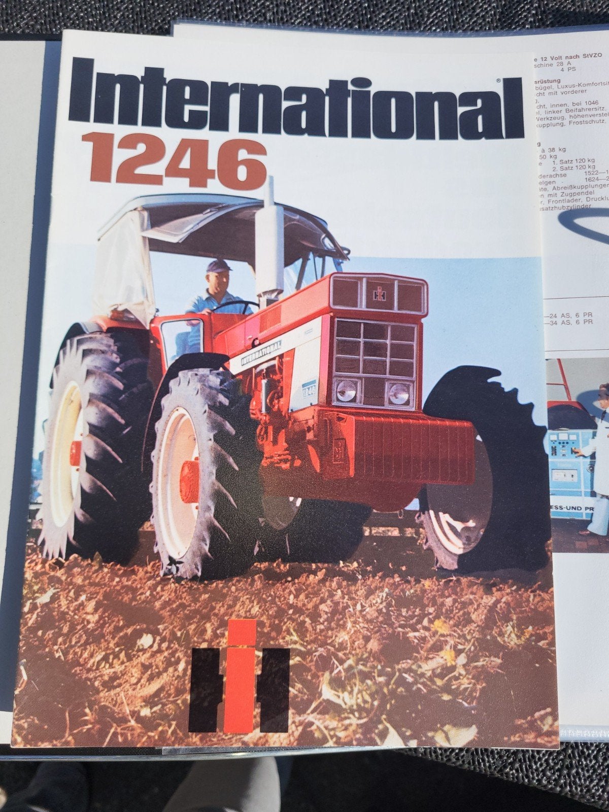 mccormick ih farmall tractor folder trekker, Ophalen of Verzenden