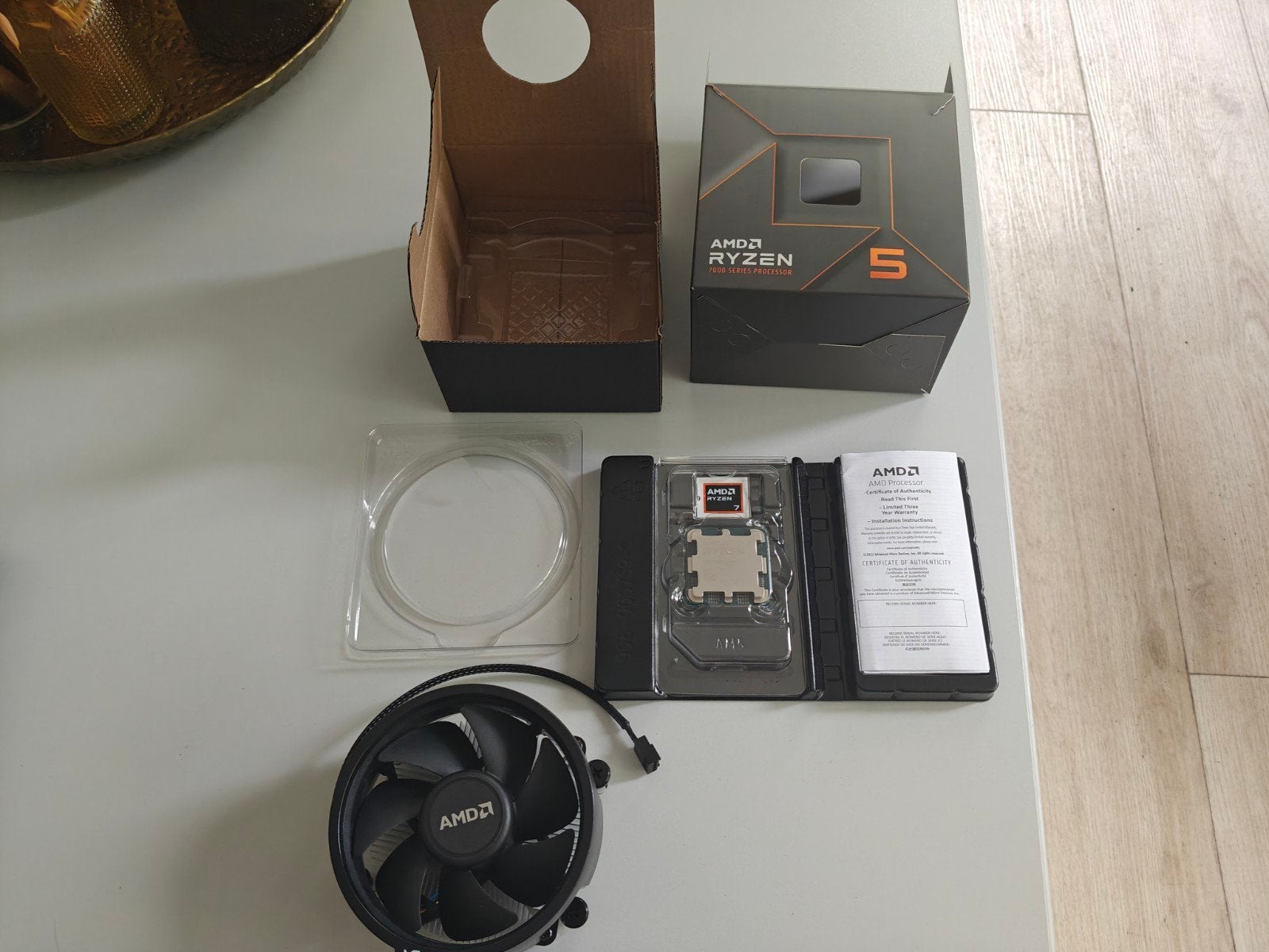 AMD Ryzen 5 7600 AM5 Processor met originele Koeler, Ophalen of Verzenden