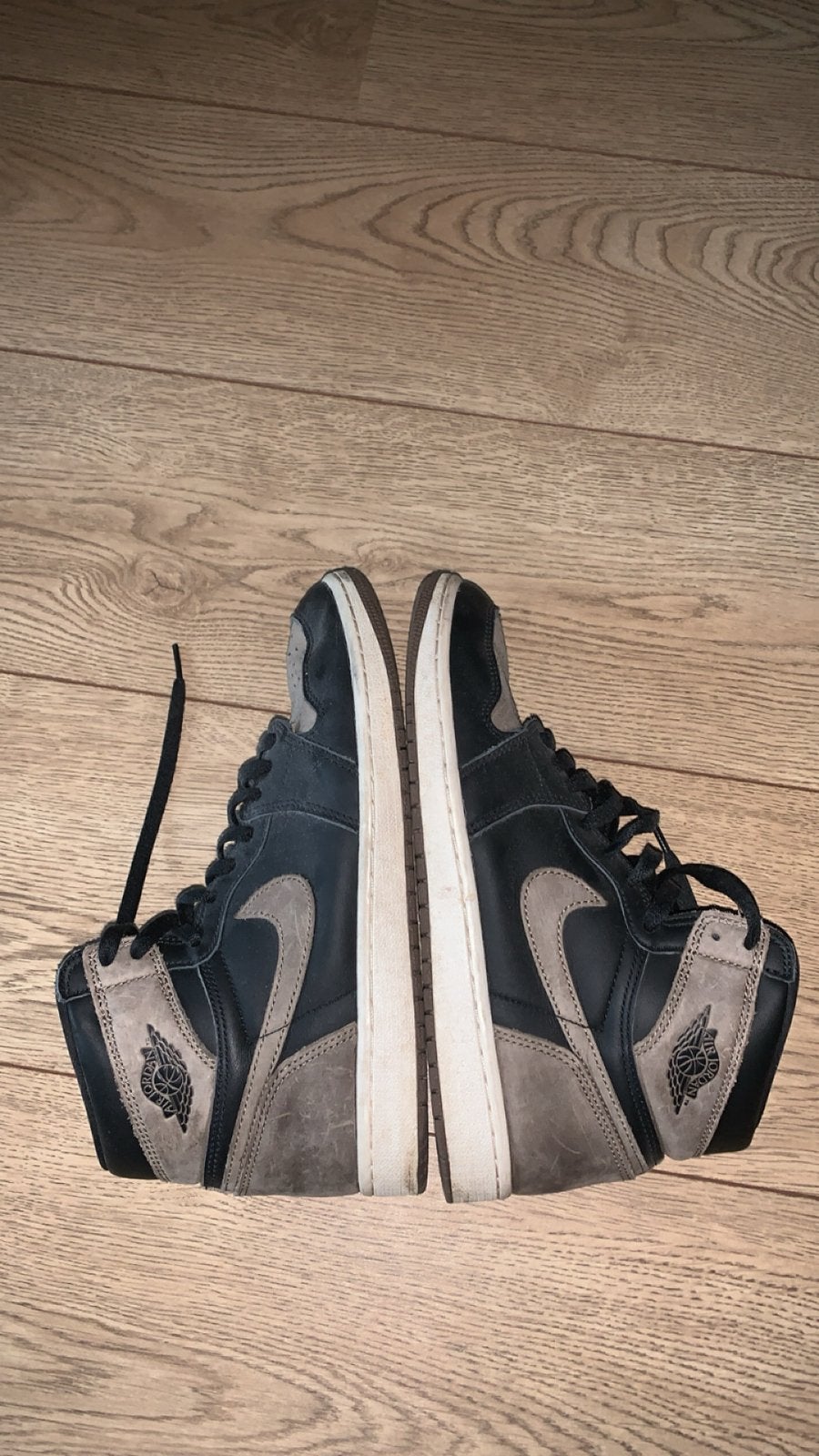 Jordan 1 schoenen, Bruin, Ophalen of Verzenden, Sneakers of Gympen, Gedragen