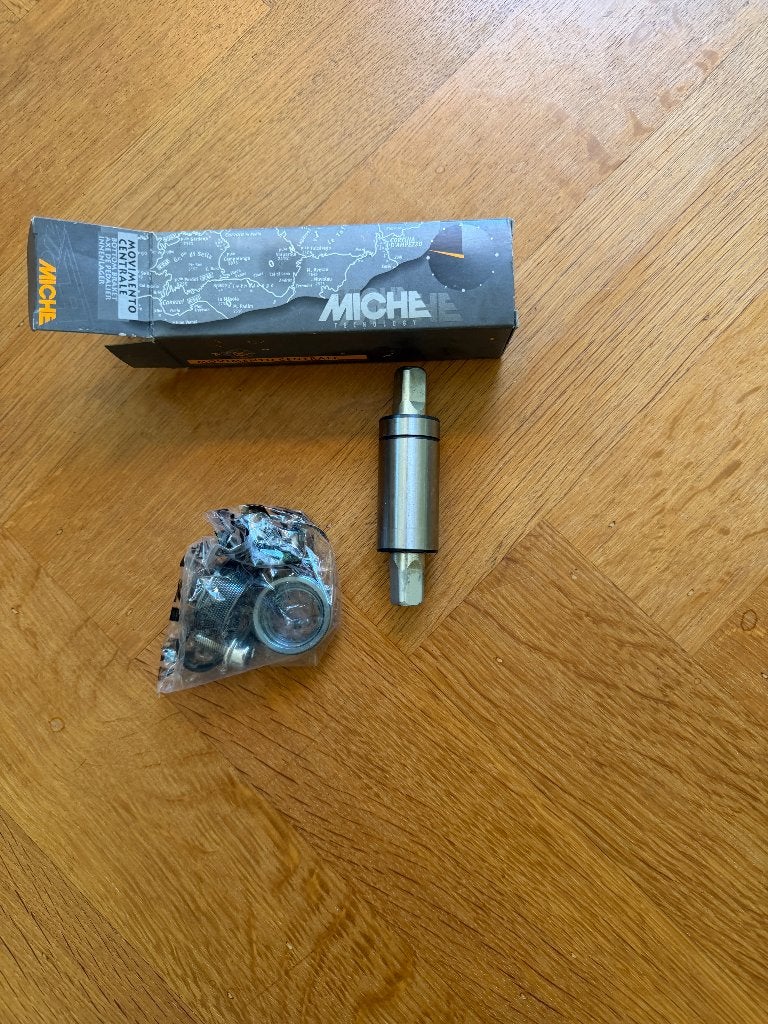 Bottom bracket / Trapas Miche nieuw, Crankstel of Pedalen, Ophalen of Verzenden, Racefiets, Nieuw