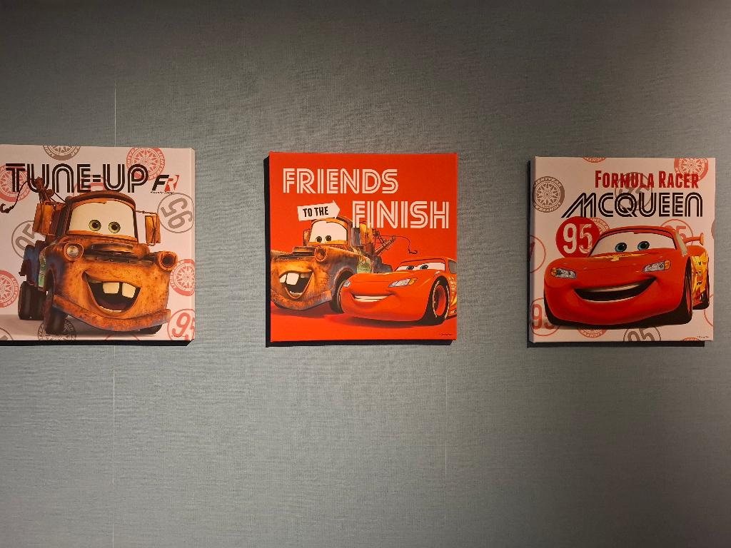 Cars schilderijtjes, Kinderen en Baby's, Kinderkamer | Inrichting en Decoratie, Ophalen, Zo goed als nieuw, Wanddecoratie