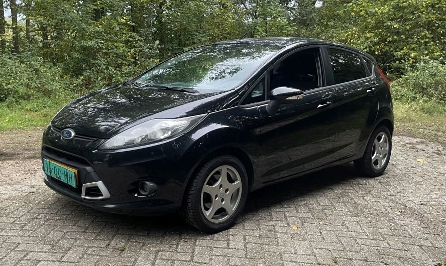 Ford FIESTA 1.25 Sport Nieuwe APK Inruil is mogelijk, Voorwielaandrijving, 1242 cc, 82 pk, Zwart