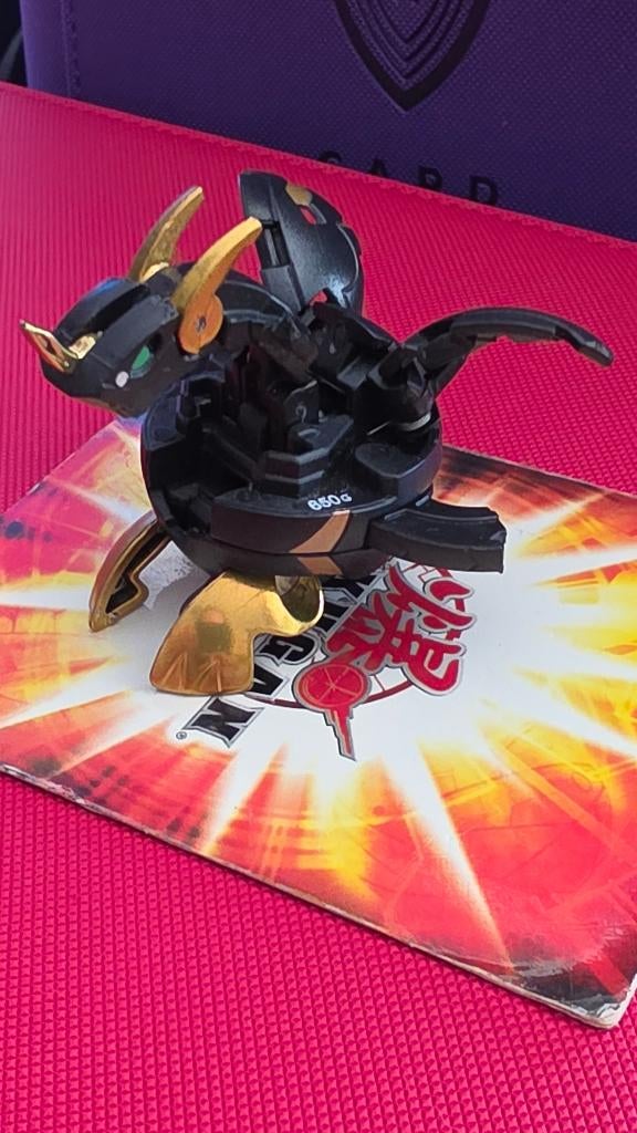 Bakugan Bronze Attack Pyrus Neo Dragonoid 650g, Ophalen of Verzenden, Gebruikt