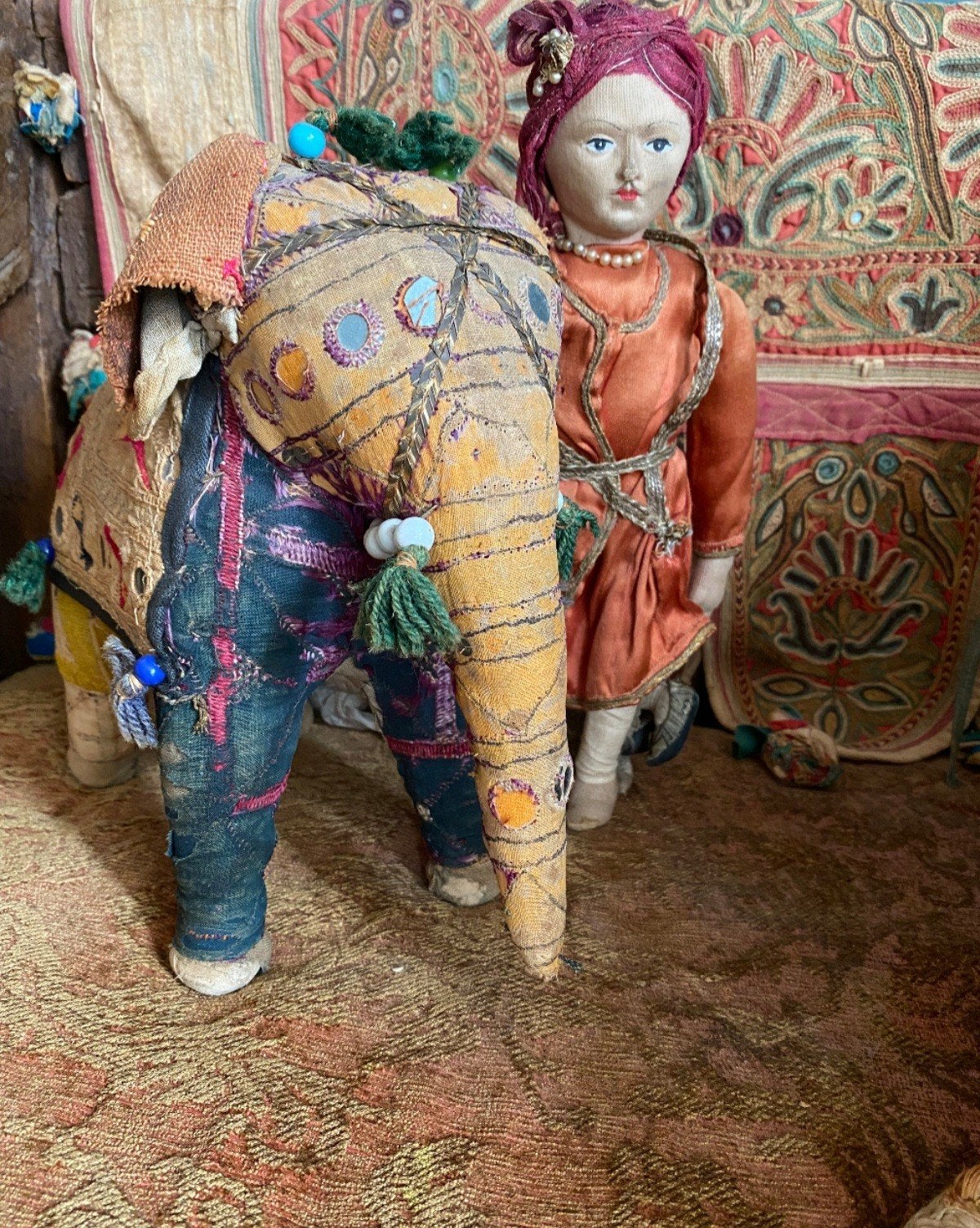 INDIA jaar 1960 Olifant ,Maharadja en maharani, Ophalen of Verzenden