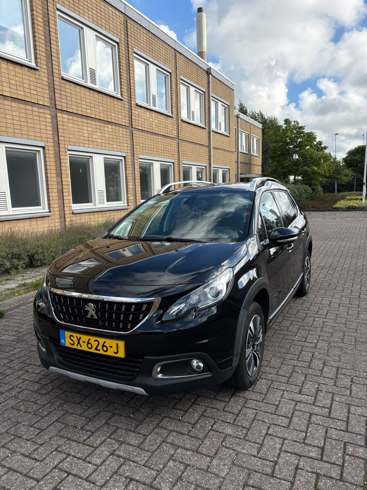 Peugeot 2008 1.2 VTI 81KW 2018 Zwart, Auto's, Voorwielaandrijving, 1250 kg, Origineel Nederlands, Handgeschakeld