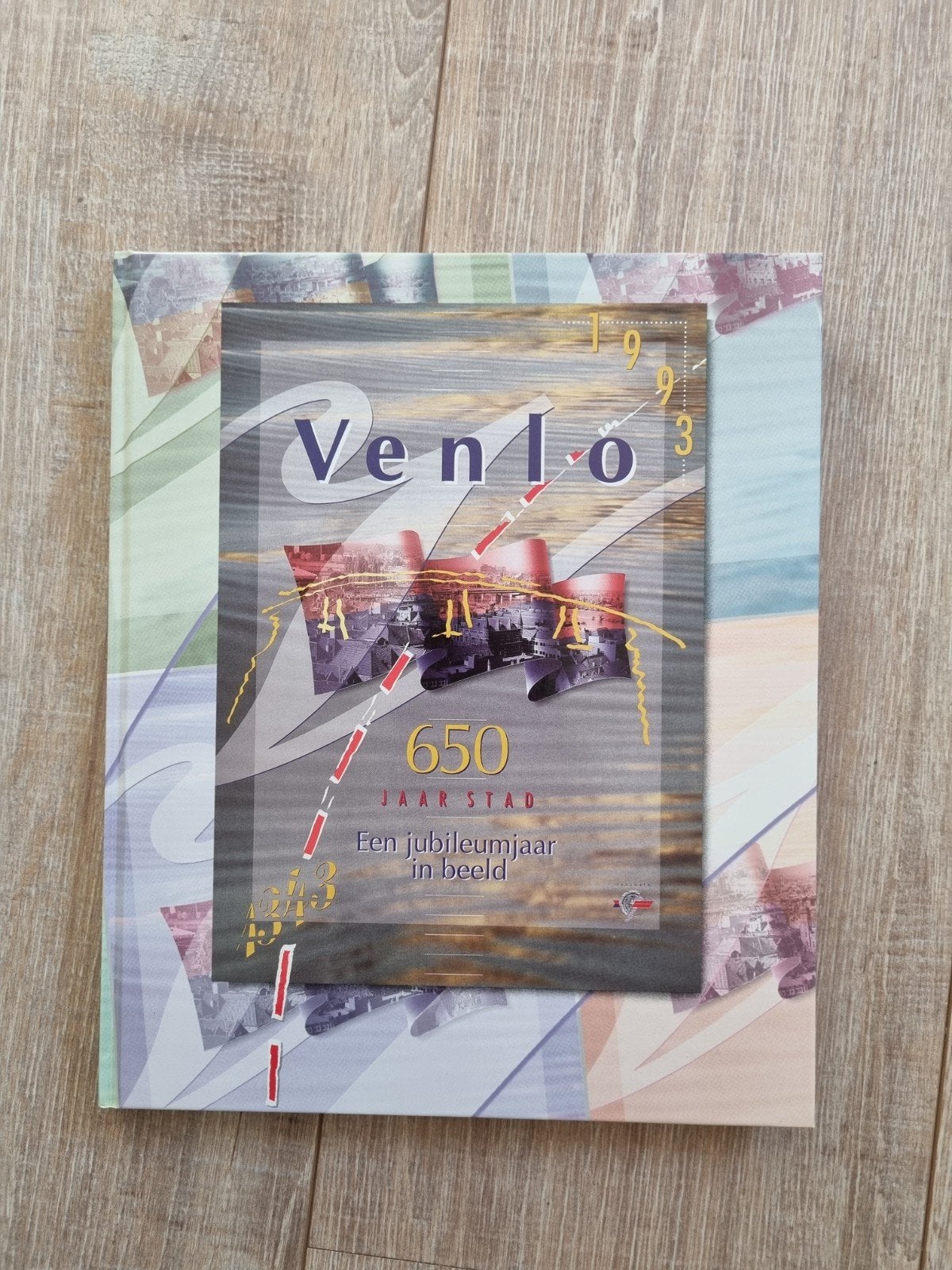 Boek Venlo 650 jaar stad: Een jubileumjaar in beeld, Ophalen of Verzenden