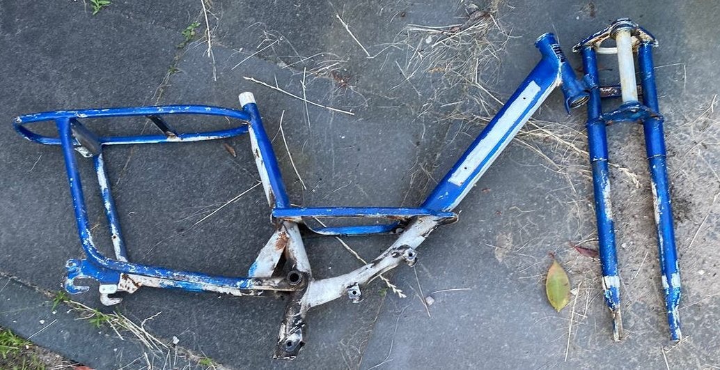 Peugeot 102 MT frame wit / overgeschilderd incl voorvork, Ophalen, Gebruikt