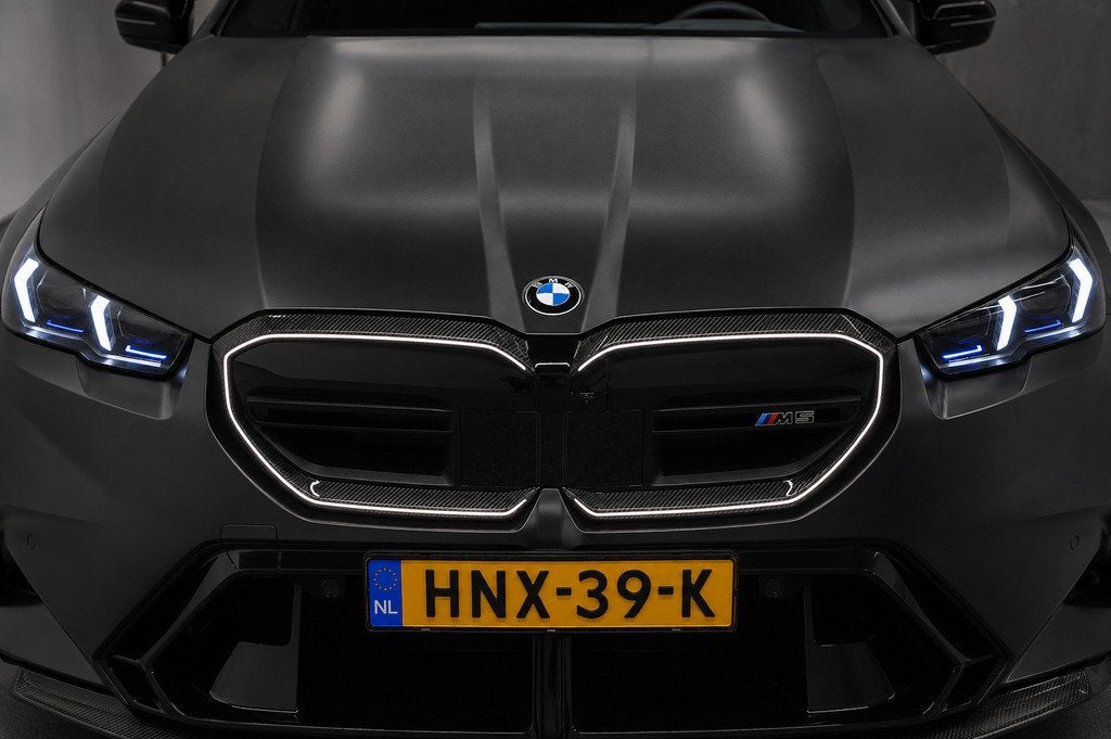 BMW 5-serie M5 1000+PK BTW/AKRAPOVIC/FULL PPF XPEL/KERAMISCH, Auto's, Gebruikt, 2000 kg, 4395 cc, Vierwielaandrijving