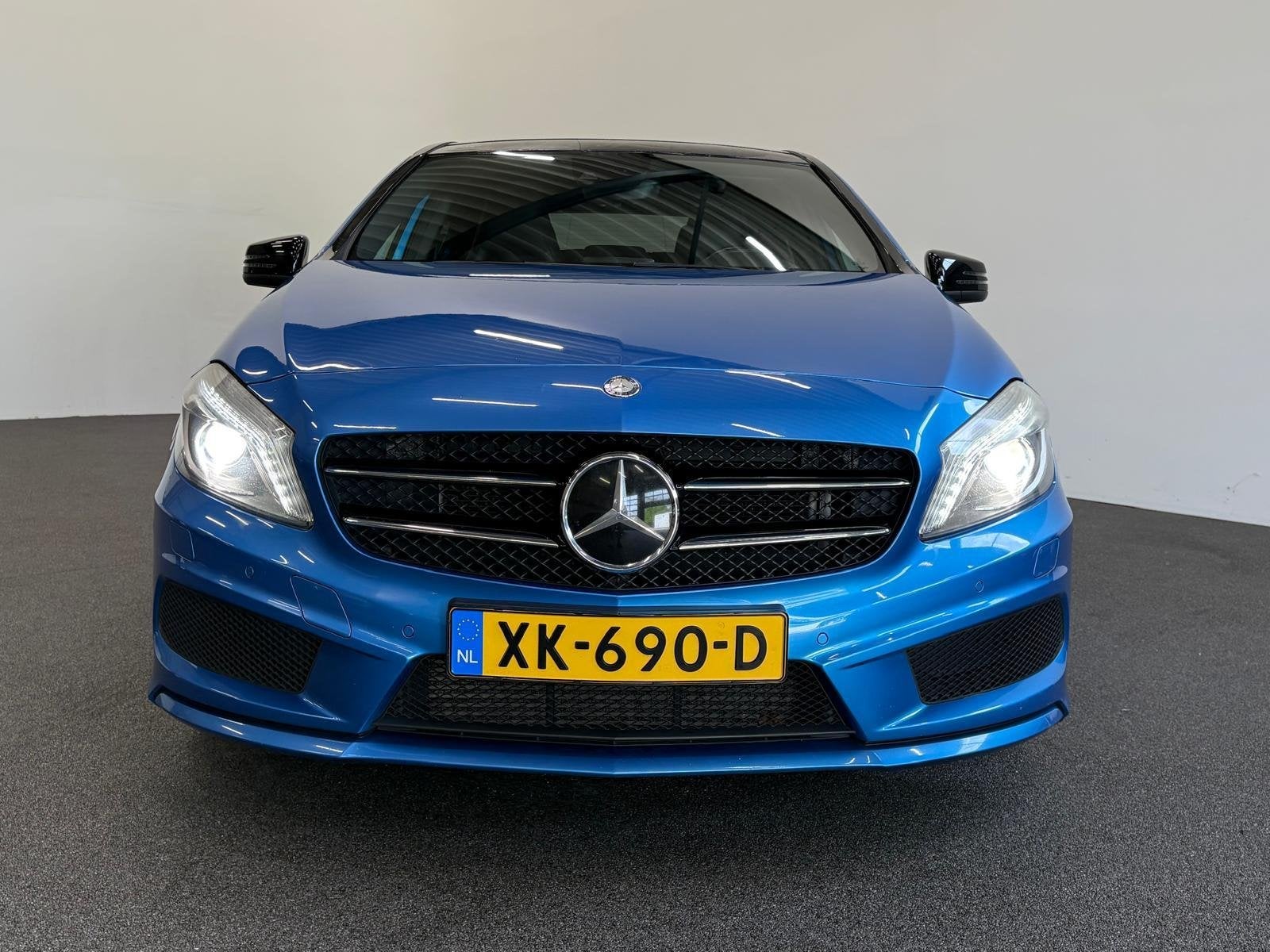 Mercedes-Benz A-klasse 250 Sport Ambition Automaat Panoramad, Auto's, 1345 kg, Gebruikt, Euro 6, 4 cilinders