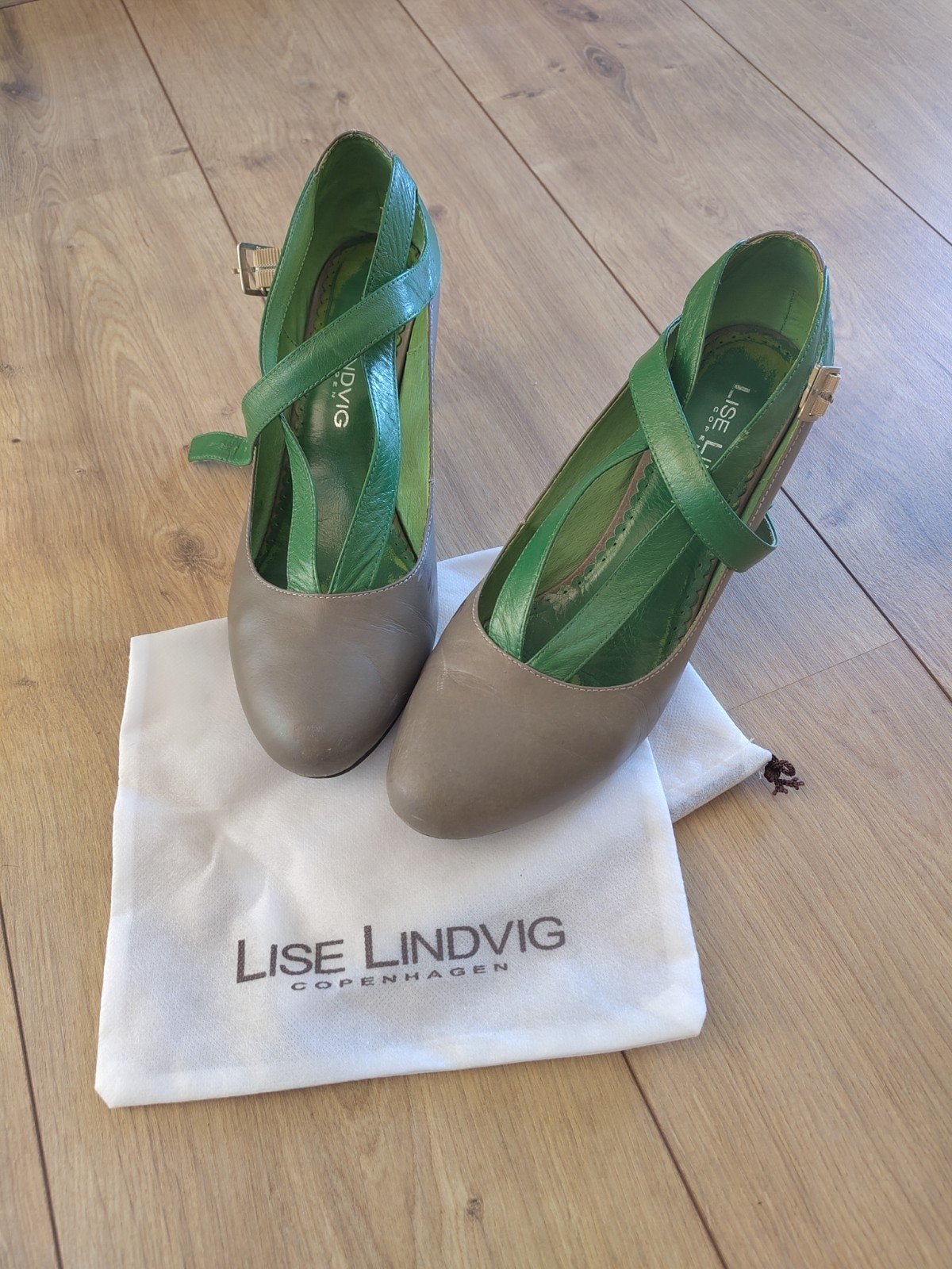 Elegante pump van Lise Lindvig, mt 41, Pumps, Lise Lindvig, Ophalen of Verzenden, Gedragen