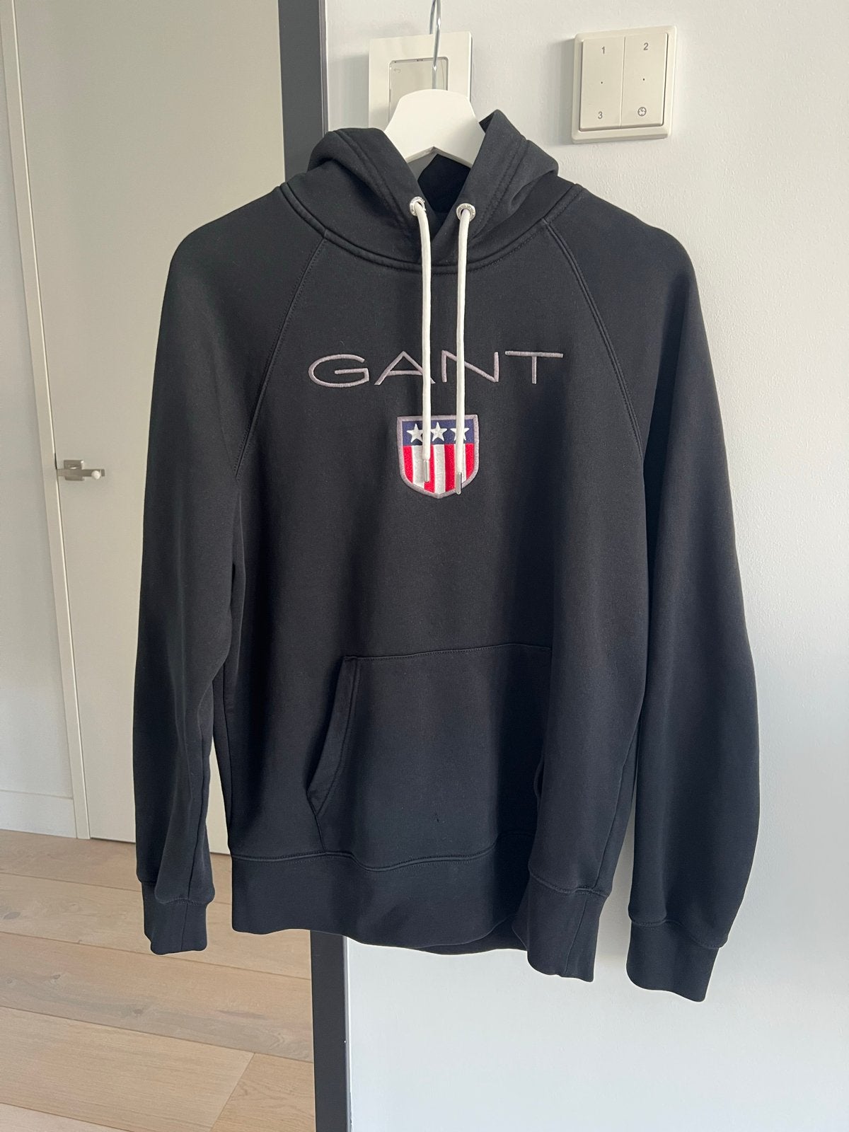 Zwarte Gant trui met capuchon - Maat M, Verzenden, Gedragen, Maat 38/40 (M), Zwart