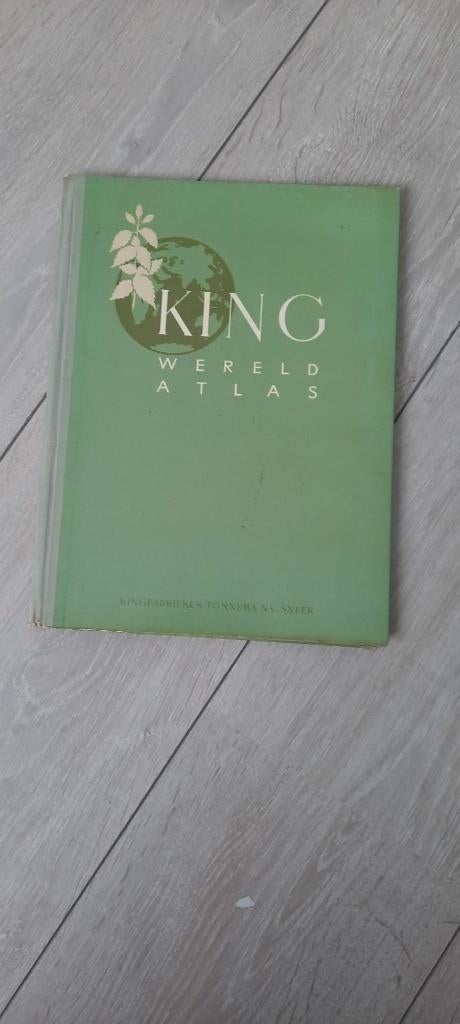 King Wereld Atlas, Gelezen, Overige atlassen, Ophalen of Verzenden, 1800 tot 2000