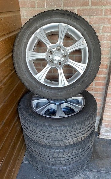 Winterbanden TOYOTA CHR., Auto-onderdelen, Ophalen, Banden en Velgen, 17 inch, Winterbanden