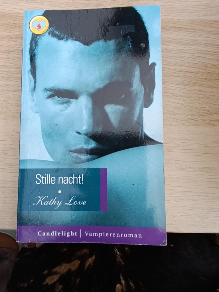 Stille Nacht! - Kathy Love (Candlelight Vampierenroman), Boeken, Ophalen of Verzenden, Gelezen, Kathy Love, Europa overig