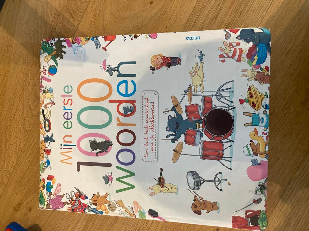 Mijn eerste 1000 woorden - Leerzaam kijkboek voor kids, Ophalen of Verzenden, Zo goed als nieuw, 1 tot 2 jaar